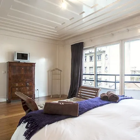 Portuguese Living Saldanha Prestige Lisbon